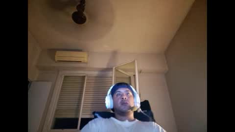 Snapshot of morocho777 chatting on February 24, 2025, 4:49 am Bruno online show from February 24, 2025, 4:49 am
