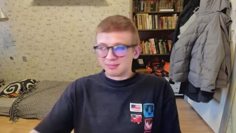 Snapshot of mortywithlove chatting on April 12, 2026, 1:32 am Morty online show from April 12, 2026, 1:32 am