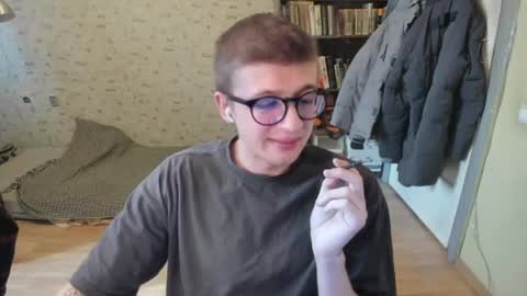 Snapshot of mortywithlove chatting on April 15, 2026, 3:46 am Morty online show from April 15, 2026, 3:46 am