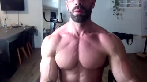 Snapshot of mosh2 chatting on November 11, 2025, 12:54 am Kattie Mosh online show from November 11, 2025, 12:54 am