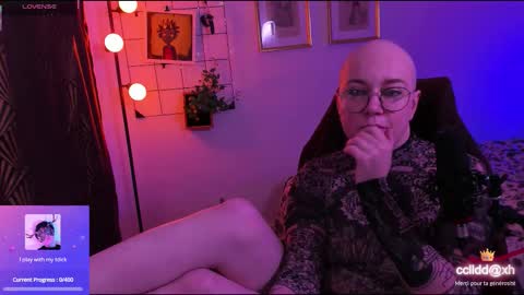 Snapshot of mossprince chatting on November 2, 2025, 4:20 pm Cernos online show from November 2, 2025, 4:20 pm