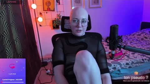 Snapshot of mossprince chatting on November 4, 2025, 9:25 pm Cernos online show from November 4, 2025, 9:25 pm