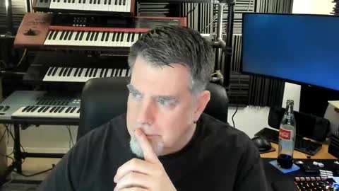 mostly_unbothered online show from January 11, 2026, 10:42 am