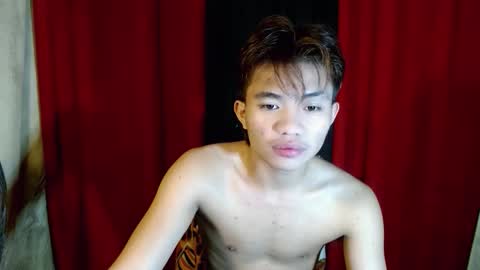 mostwantedtwink online show from November 3, 2025, 3:35 pm