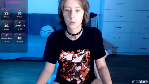 mothkink Moth  -  online show from October 24, 2025, 4:03 pm