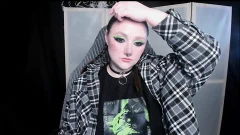 Snapshot of motorkate chatting on February 8, 2026, 6:06 am motorkate online show from February 8, 2026, 6:06 am