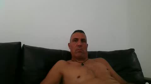 Snapshot of motyvation chatting on October 8, 2025, 10:57 am ADAM online show from October 8, 2025, 10:57 am