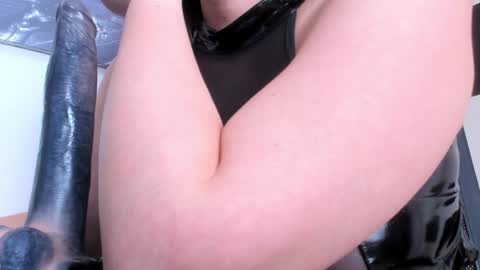 QUEEN CLARA online show from February 4, 2025, 10:13 pm