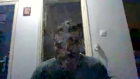 mppempis81 online show from November 18, 2025, 9:41 pm