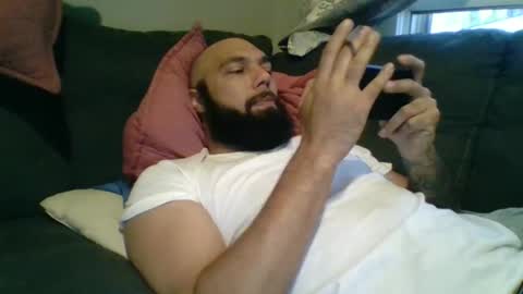 Mr8 online show from November 28, 2025, 10:12 pm