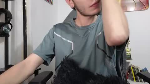 Andy online show from July 23, 2026, 2:42 am