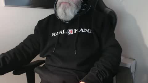 mr_boombastic2021 online show from December 16, 2025, 10:53 am