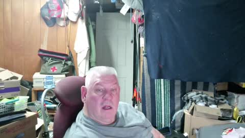 mr_canoe_licker_69 online show from December 6, 2024, 3:44 pm