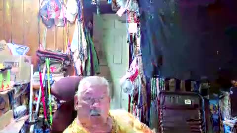 mr_canoe_licker_69 online show from December 22, 2024, 9:09 pm