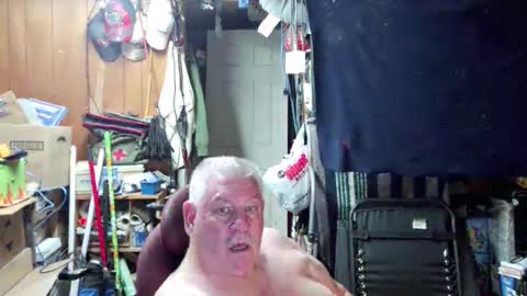 mr_canoe_licker_69 online show from December 25, 2024, 9:43 pm