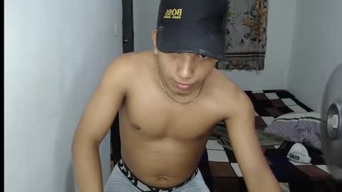 Snapshot of mr_cock_28 chatting on January 27, 2025, 8:51 am mr_cock_28 online show from January 27, 2025, 8:51 am