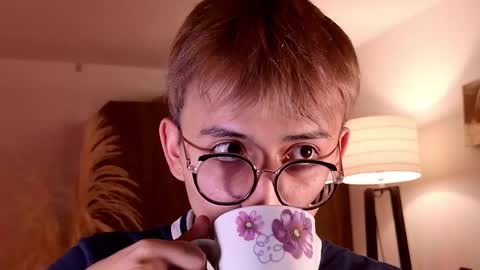 Mr Evans online show from October 21, 2025, 3:02 pm