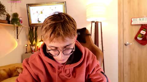 Mr Evans online show from December 19, 2025, 5:53 pm