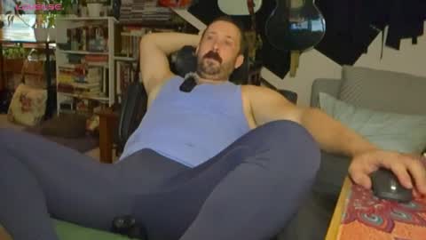 ninko online show from October 20, 2025, 3:01 pm