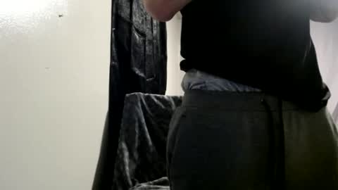 Snapshot of mr_j_showoff chatting on December 21, 2024, 11:33 am whateveryouwant online show from December 21, 2024, 11:33 am