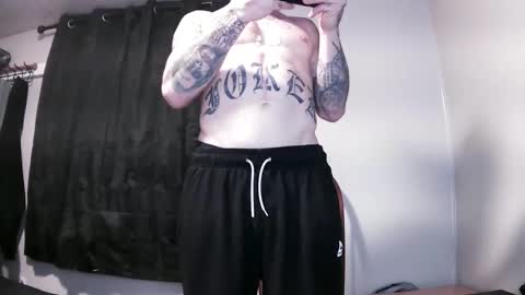 Snapshot of mr_j_showoff chatting on January 7, 2025, 11:05 am whateveryouwant online show from January 7, 2025, 11:05 am