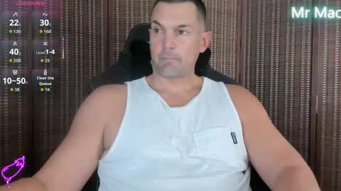 Cam online show from May 19, 2026, 8:59 pm