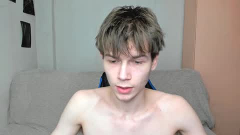 Snapshot of mr_makentoshi chatting on December 10, 2024, 1:33 pm Makentoshi online show from December 10, 2024, 1:33 pm