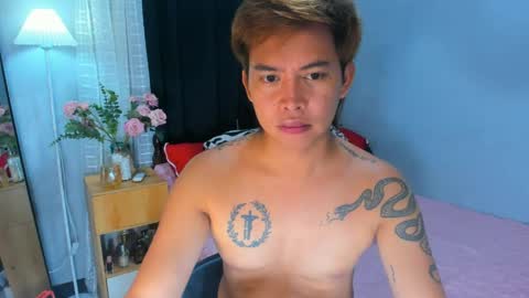Snapshot of mr_squidcock chatting on May 19, 2026, 11:38 am KYLE online show from May 19, 2026, 11:38 am
