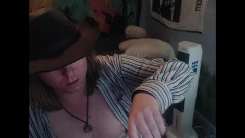 mr_strawberry online show from April 4, 2026, 2:21 am