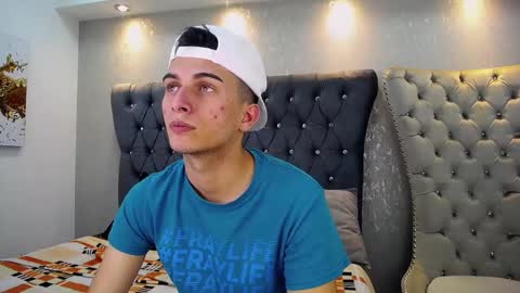 Snapshot of mr_williseo chatting on February 25, 2025, 8:19 pm williseo online show from February 25, 2025, 8:19 pm