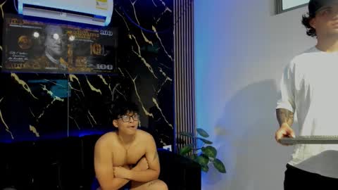 Snapshot of mr_yisuz chatting on March 10, 2026, 7:08 pm yisuz online show from March 10, 2026, 7:08 pm