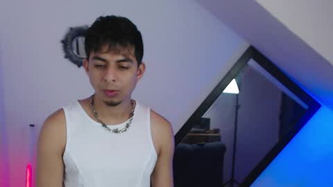 Alpha LATINO online show from May 2, 2026, 4:39 am
