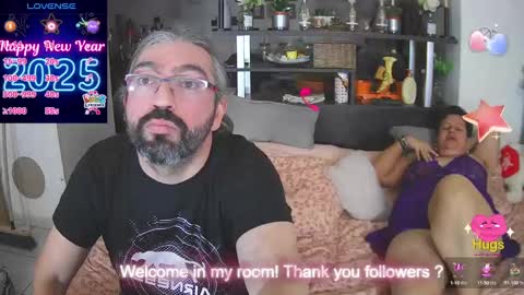 Snapshot of mrandmrsswetness84 chatting on January 30, 2025, 10:30 pm MrAndMrsSwetness84 online show from January 30, 2025, 10:30 pm