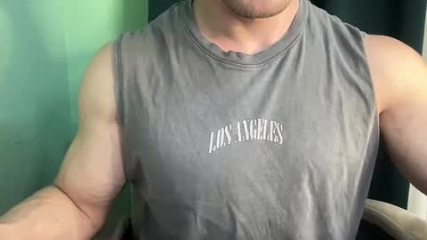Mrbiceps23 online show from December 24, 2024, 2:22 pm