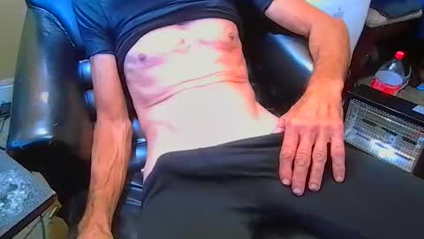 mrbiggirth69 online show from November 14, 2025, 9:24 pm