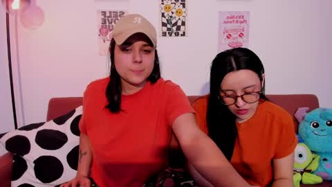 Laura online show from May 15, 2026, 2:07 am