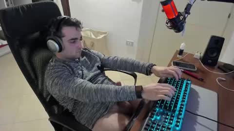 GoodBoy online show from February 7, 2025, 6:13 pm