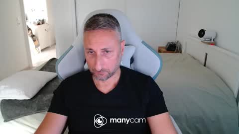 Snapshot of mrdr000 chatting on June 9, 2026, 10:27 am mrdr000 online show from June 9, 2026, 10:27 am