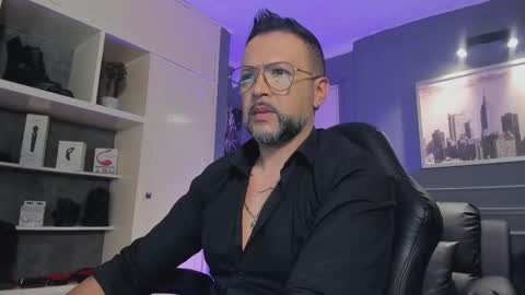 MrFrank. online show from September 16, 2025, 11:11 am