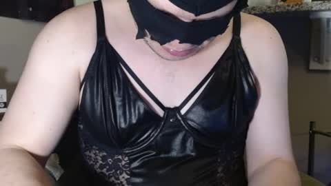 Snapshot of mrgirthygyatt chatting on April 10, 2026, 2:50 am mrgirthygyatt online show from April 10, 2026, 2:50 am