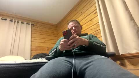 Snapshot of mrhandsome_1 chatting on June 5, 2026, 1:06 pm mrhandsome_1 online show from June 5, 2026, 1:06 pm
