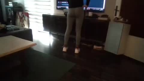 Snapshot of mrhandsomelovee chatting on January 14, 2025, 9:35 am Nikola online show from January 14, 2025, 9:35 am