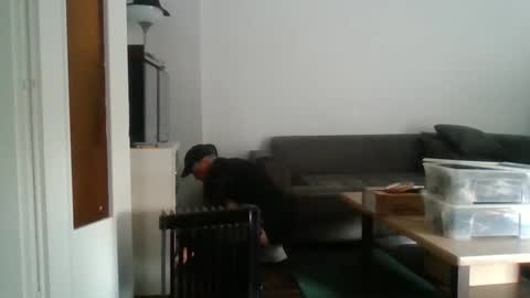 Snapshot of mrhandsomelovee chatting on February 2, 2025, 8:57 am Nikola online show from February 2, 2025, 8:57 am