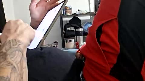 mrj1979 online show from February 10, 2026, 7:34 am