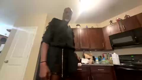 Longbi1 online show from October 16, 2025, 10:11 pm