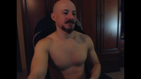 Antony online show from April 15, 2026, 8:09 pm