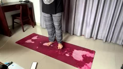 Max online show from January 6, 2026, 8:40 am