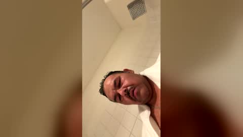 Snapshot of mrmex87 chatting on June 18, 2026, 3:29 am mrmex87 online show from June 18, 2026, 3:29 am