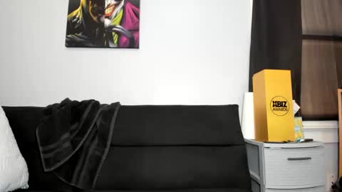 mromg007 online show from February 1, 2025, 5:37 pm