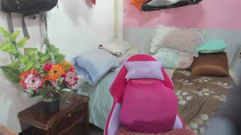 mrs_mommy online show from June 26, 2026, 7:07 pm
